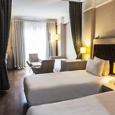 Faros Old - Special Category Hotell