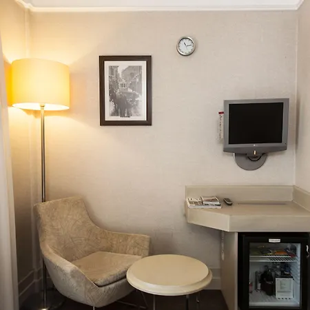 Faros Old - Special Category Hotell
